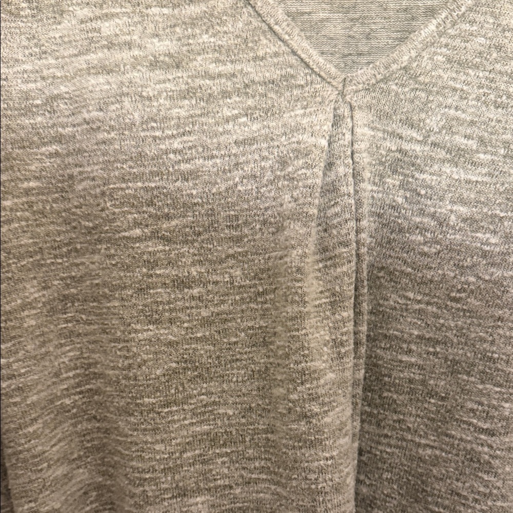Umgee Gray V-Neck Women's Sweatshirt with Twist knot detail -XL - Picture 4 of 5